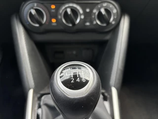 Mazda 2 Mazda 2 1.5 Skyactiv-G Sportive 1e Eig., Dealer Ondh., Airco, Cruise Controle, Navigatie, Apple Carplay/ Android Auto, A.Rij-Camera, Lichtmetaal met All-Seasons banden. - afbeelding nr 12