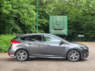 Ford Focus Ford Focus 1.0 ST-Line/1e Eig/Deal Ond/Camera/125PK/18''/Vol - afbeelding nr 6