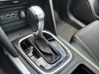 Renault Megane E-Tech Renault Megane E-Tech Estate 1.6 Plug-In Hybrid 160 R.S. Line | Stuur en Stoel Verwarming | Parkeer Assist | Head Up Display - afbeelding nr 10