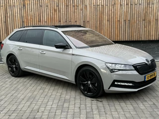 Škoda Superb Skoda Superb Combi 1.4 TSI iV Sportline Automaat | Panoramadak | Trekhaak uitklapbaar | Groot navigatiesysteem | Achteruitrijcamera | LED verlichting | Parkeersensoren voor en achter - afbeelding nr 42