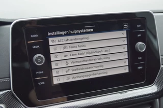 Volkswagen T-Cross Volkswagen T-Cross 1.0 TSI DSG R-Line 116pk /Navi/ Camera/Trekhaak afnb/ACC/ App-Co - afbeelding nr 35