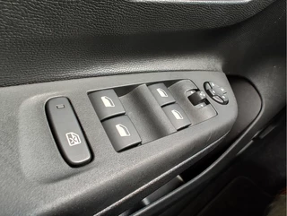 Opel Corsa Opel Corsa 1.2 GS Panoramadak | Stuurverwarming | Carplay/Android - afbeelding nr 27