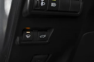 Toyota Corolla Cross Toyota Corolla Cross Hybrid 140 Style | Dig. Cockpit | Adapt. Cruise | Stoel+-Stuurverw. | Trekhaak | PDC | Camera | NAV+App. Connect | Elek. Klep | ECC | LM 18