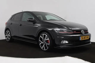 Volkswagen Polo Volkswagen Polo 2.0 TSI GTI (STOELVERWARMING, NAVIGATIE, AUTOMAAT, CRUISE ADAPTIEF, PARKEERSENSOREN, NL-AUTO) - afbeelding nr 20