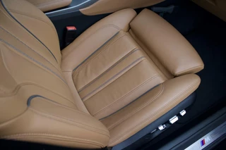 BMW 5 Serie BMW 5-serie 520i M Sport | Individual - Dak - Azuritschwarz - afbeelding nr 9