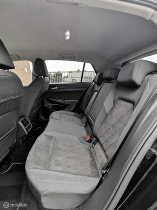 Volkswagen Golf Volkswagen Golf 1.5 eTSI STYLE 150PK/DSG/ACC/NAV/IQLIGHT/VOL - afbeelding nr 11