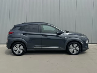 Hyundai Kona Hyundai Kona EV Premium 64 kWh|Navi|NL-Auto|LED - afbeelding nr 36