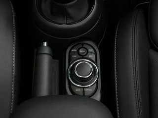 MINI Cooper S Cabrio MINI Cooper S Cabrio Mini 2.0 180PK ESSENTIAL BLACK PACK LEER CARPLAY LED STOELVERW. 09/2023 - afbeelding nr 29