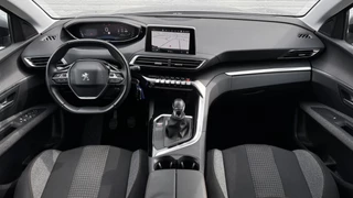 Peugeot 3008 Peugeot 3008 1.2 PureTech Allure Carplay Cruise Pdc Clima Navigatie Goed onderhouden! - afbeelding nr 4