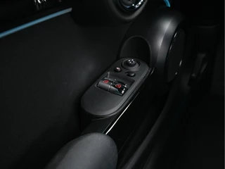 MINI Electric (INCL-BTW) Aut. *PANO | FULL-LEATHER | FULL-LED | HARMAN/KARDON-AUDIO | KEYLESS | CAMERA | SPORT-SEATS | NAVI-FULLMAP  | ECC | AMBIENT-LIGHT | DAB | DIGI-COCKPIT | PDC | 17