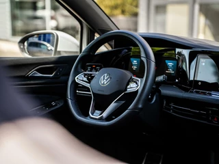 Volkswagen Golf Volkswagen Golf 1.5 eTSI R-Line|PANO|ACC|NAV|CAMERA|VIRTUAL - afbeelding nr 19