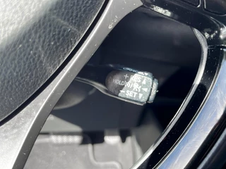 Toyota C-HR Toyota C-HR 1.8 Hybrid Energy 136pk - afbeelding nr 10