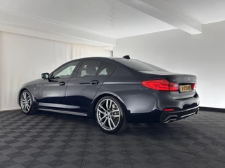 BMW 5 Serie BMW 5 Serie 520d xDrive High Executive Aut. *PANO | FULL-LEATHER | FULL-LED | HEAD-UP | DIGI-COCKPIT | NAVI-FULLMAP | TOP-VIEW | MEMORY-PACK | ECC | PDC | CRUISE | 20''ALU | TOWBAR* - afbeelding nr 4