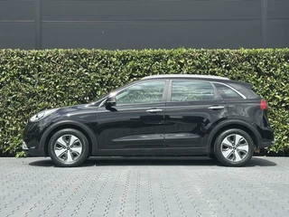 Kia Niro Kia Niro 1.6 GDi Hybrid ExecutiveLine, NL AUTO, NAP, ECC-AIRCO, LEDER, NAVI, CAMERA, PARKEERSENSOREN, LICHTMETAAL 18