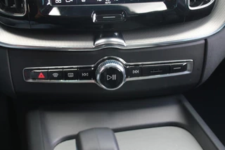 Volvo XC60 Volvo XC60 T6 Recharge AWD Plus Dark | Longe Range | Panoramadak | Leder | Parkeercamera | Stoelverwarming | Memory Stoelen | Keyless - afbeelding nr 34