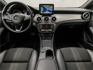 Mercedes-Benz CLA Mercedes-Benz CLA Shooting Brake 180 AMG Sport Automaat (GROOT NAVI, LEDER, CAMERA, GETINT GLAS, STOELVERWARMING, PORTSTOELEN, PARKEERSENSOREN, CRUISE, ZWART HEMEL, NIEUWE APK, NIEUWSTAAT) - afbeelding nr 6