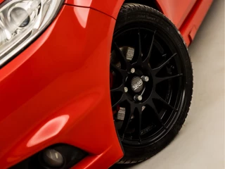 Ford Fiesta Ford Fiesta 1.6 ST1 213Pk (BLUETOOTH, GETINT GLAS, LM VELGEN, SPORTSTOELEN, PARKEERSENSOREN, ELEK RAMEN, NIEUWE APK, NIEUWSTAAT) - afbeelding nr 16