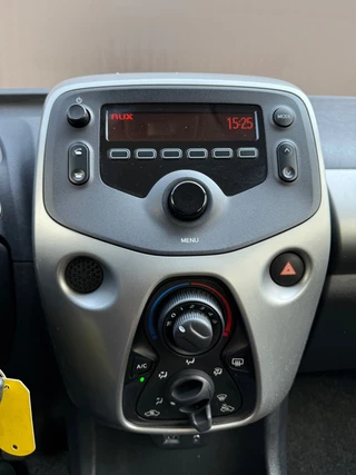 Citroën C1 Citroen C1 1.0 e-VTi Selection - afbeelding nr 39