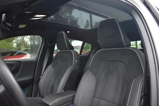 Volvo C40 Volvo C40 Twin Intro Edition 408pk/78kWh AWD | Trekhaak | Getint glas - afbeelding nr 3