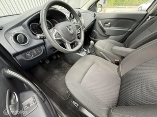Dacia Sandero Dacia Sandero 0.9 TCe Laureate 2017 / Airco / Navigatie / DAB / Dealeronderhouden NAP - afbeelding nr 9