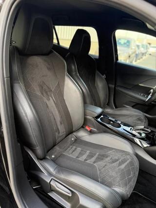 Peugeot 2008 Peugeot 2008 1.2 PureTech GT|Focal|Automaat - afbeelding nr 27
