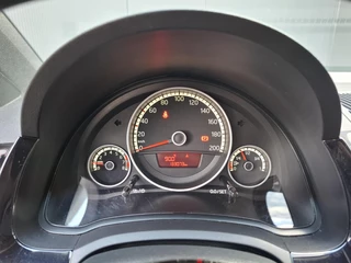 Volkswagen up! Volkswagen Up! 1.0 BMT Colour Edition / AIRCO / LM. VELGEN / ENZ. - afbeelding nr 16