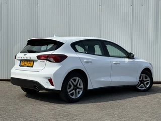 Ford Focus Ford Focus 1.0 Hybrid Connected NAP Navi PDC Led super staat! - afbeelding nr 2