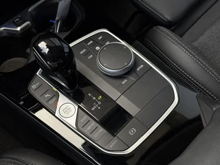BMW 1 Serie BMW 1-serie 118i Business Ed. | Navi | Live-Cockpit | Carplay | - afbeelding nr 30