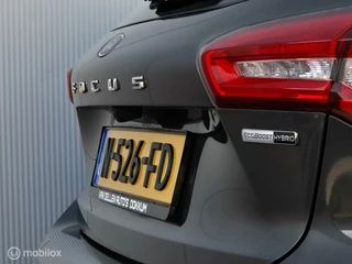 Ford Focus FORD FOCUS 1.0 ECOBOOST HYBRID TITANIUM/KEYLESS/CAMERA/LED/STOEL-STUURVERWARMING/CLIMATE - afbeelding nr 13