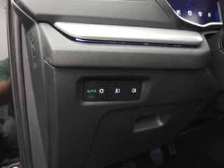 Škoda Octavia Škoda Octavia Combi 1.0 TSI Business Edition TREKHAAK / CARPLAY / SFEERVERLICHTING / NAVI / CLIMA / PDC / BLUETOOTH / CRUISE / NL-AUTO - afbeelding nr 31