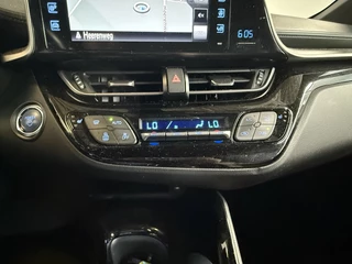 Toyota C-HR Toyota C-HR 1.8 Hybrid Bi-Tone | Navi | Dodehoek detectie - afbeelding nr 16