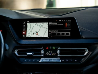 BMW 1 Serie BMW 1-serie M135i xDrive High Executive|PANO|MAXTON|19'' - afbeelding nr 35