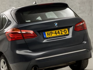 BMW 2 Serie 225Pk Automaat (PANORAMADAK, GROOT NAVI, HEAD-UP DISPLAY, LEDER, STOELVERWARMING, ADAPTIVE CRUISE, SPORTSTOELEN, NIEUWE APK, CRUISE, ZWART HEMEL, NIEUWSTAAT) - afbeelding nr 14