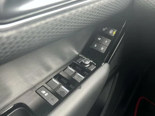 Land Rover Range Rover Velar Land Rover Range Rover Velar 2.0 P250 Turbo AWD R-Dynamic SE - afbeelding nr 16