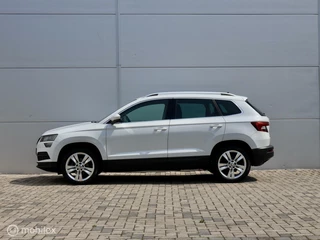 Škoda Karoq Skoda Karoq 1.0 TSI Automaat CarPlay Stoelverwarming PDC Cruise - afbeelding nr 2