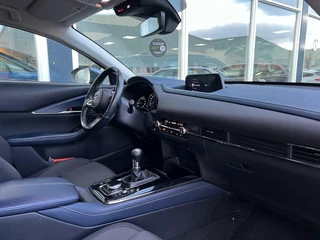 Mazda CX-30 Mazda CX-30 2.0 e-SkyActiv-G M Hybrid Comfort | Stoelverwarming | Stuurwielverwarming | Achteruitrijcamera | Trekhaak | Head-up Display | Climate Control | Rijstrooksensor | PDC | Climate Control | - afbeelding nr 6
