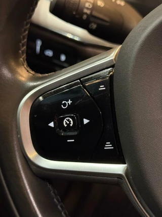 Volvo XC90 Volvo XC90 2.0 T8 Recharge AWD R-Design 7p PANO HUD 360* - afbeelding nr 32