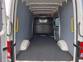 Volkswagen Crafter Volkswagen Crafter 35 2.0 TDI L3H3 Trendline AIRCO / CRUISE CONTROLE / CAMERA / EURO 6 / L2H2 - afbeelding nr 20