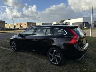 Volvo V60 Volvo V60 2.4 D6 Twin Engine R-Design - NAVI/PANO/LEER/NAP - afbeelding nr 5