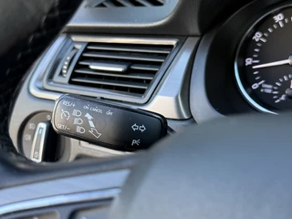 Škoda Rapid Škoda Rapid Spaceback 1.2 TSI Grt JOY Automaat NAP Pano Trekhaak Cruise PDC Stoelverwa - afbeelding nr 22