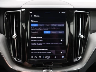 Volvo XC60 Volvo XC60 T6 PLUG-IN HYBRID LONG RANGE PLUS DARK SCHUIFDAK 360GR CAM ACC B - afbeelding nr 22