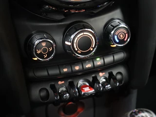 MINI One [APPLE CARPLAY, CRUISE CONTROL, JCW VELGEN, CLIMATE CONTROL, NAVIGATIE, NIEUWSTAAT] - afbeelding nr 14