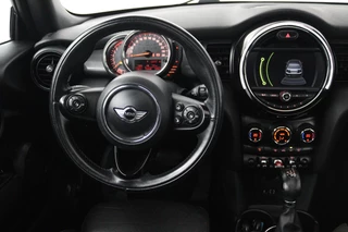 MINI Cooper Mini Mini 1.5 Cooper Chili Business (PANORAMADAK, NAVIGATIE, AUTOMAAT, CRUISE CONTROL, PARKEERSENSOREN, LEER, NL-AUTO) - afbeelding nr 4
