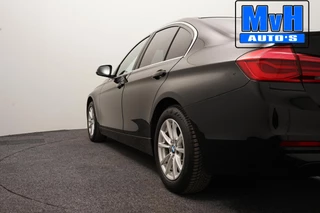 BMW 3 Serie BMW 3-serie 320i Centennial High Executive|LEER|LED|ORG.NL - afbeelding nr 32