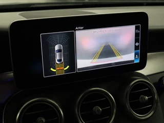 Mercedes-Benz C-Klasse Mercedes-Benz C-Klasse Coupé 200 AMG [SFEERVERLICHTING, APPLE CARPLAY, ANDROID, CAMERA, VOL LEDER, CRUISE, STOELEN ELEKTRISCH, FLIPPERS, NIEUWSTAAT] - afbeelding nr 10