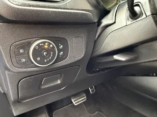 Ford Focus Ford Focus Wagon 1.5 EcoBoost ST Line Business - afbeelding nr 36