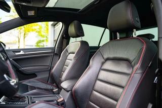 Volkswagen Golf Volkswagen Golf 2.0 TSI GTI Performance |Pano|Leer|Keyless|Virtual - afbeelding nr 23