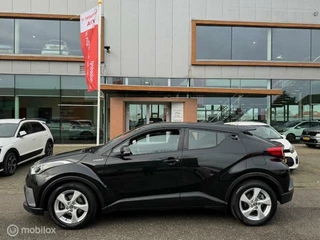 Toyota C-HR Toyota C-HR 1.8 Hybrid Dynamic Automaat Navigatie , Camera achter , Cruise controle , Bluetooth , Hoge instap , Zuinig in brandstof verbruik - afbeelding nr 2