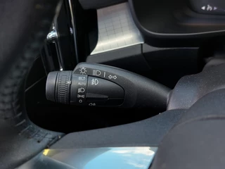 Volvo XC40 Volvo XC40 1.5 T3 157pk Momentum Business Pack Connect | Origineel NL | Navi | Clima | Adap. Cruise | Panorama Schuifdak | Led Koplampen | Pdc V+A+Camera | Rijstrook+Licht+Regensenor | 18''lm - afbeelding nr 21