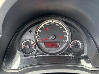 Volkswagen up! Volkswagen up! 1.0 take up! BlueMotion | Airco - afbeelding nr 3